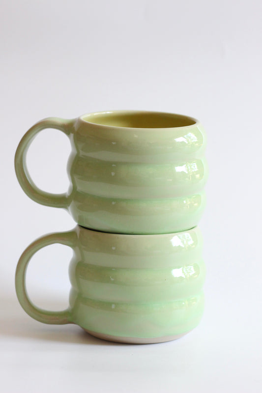 Curvy Tasse Spring